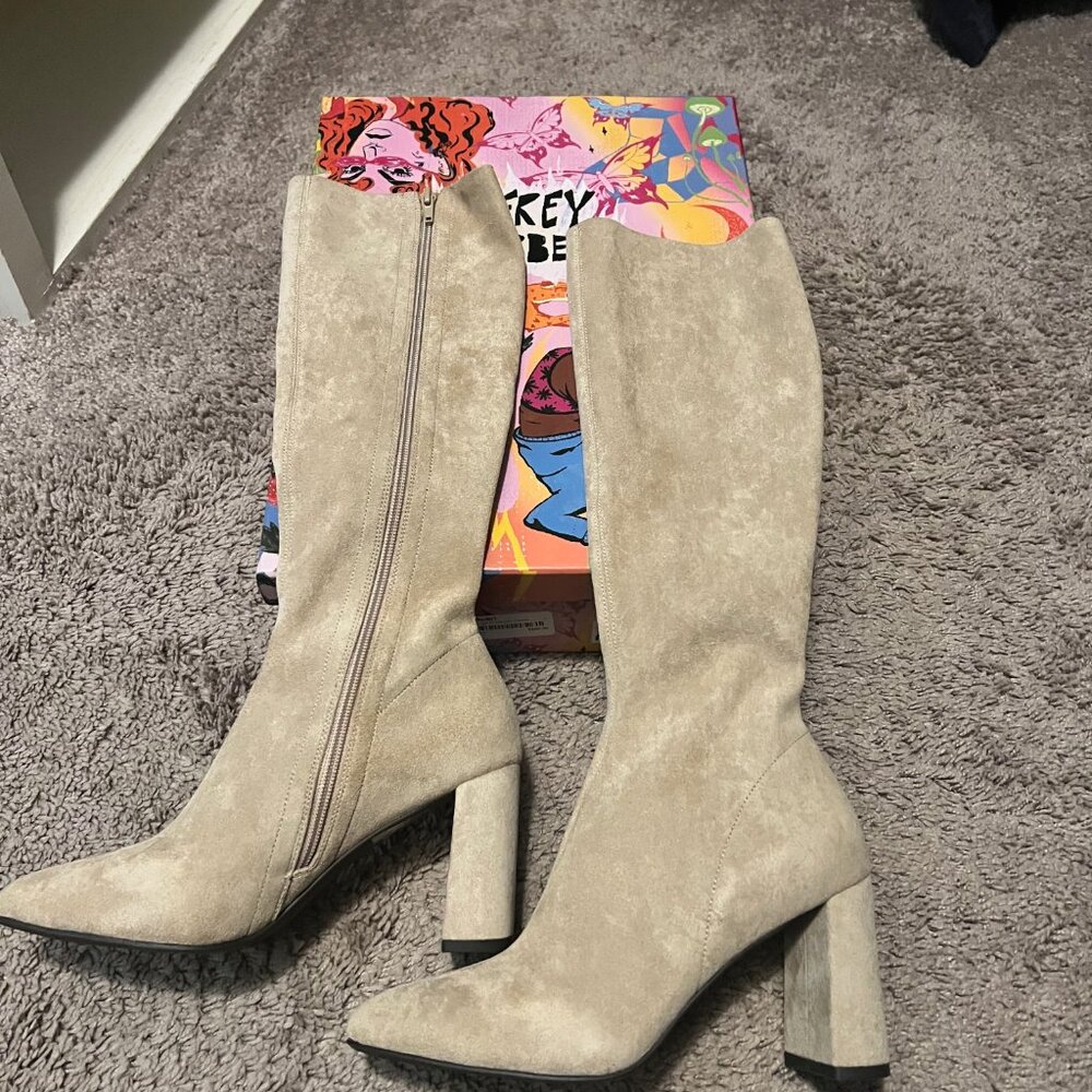 Jeffrey Campbell - Parisah Knee-High Boot - NWT - Size 7